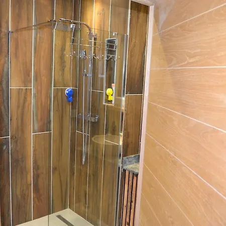 La Vie Est Belle Climatise A 5 Min De La شقة